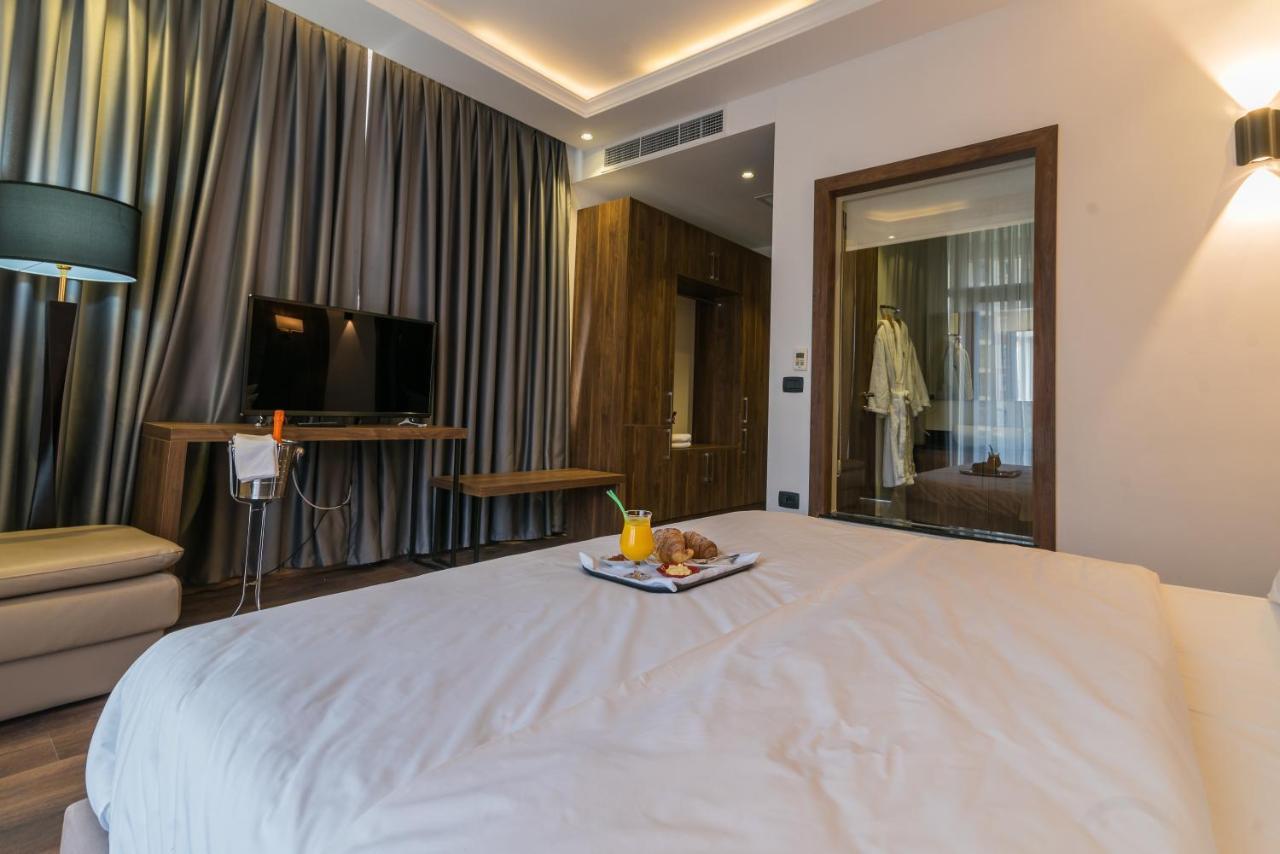 Rafaelo Resort Shengjin Exterior photo